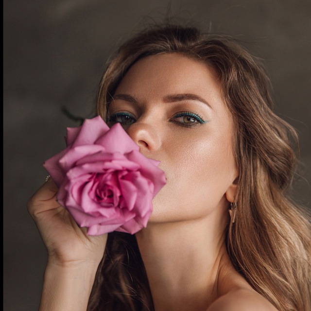 Аватар канала Karina Zhuravleva