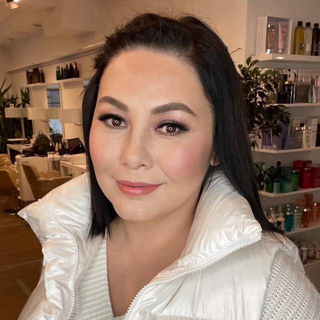 Аватар канала Альбина Хафизова «Клуб приключений АХ»
