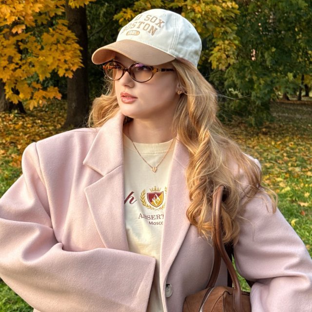 Аватар канала sofi_afonina | образы для мидл сайз🌸