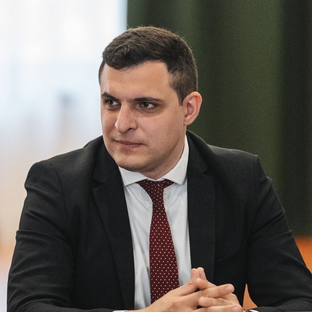 Аватар канала Сергей Мелконян
