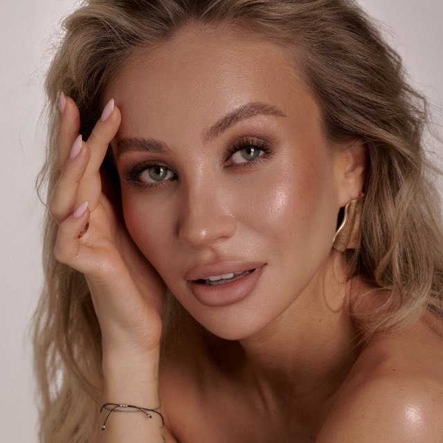 Аватар канала RISHA MAKEUP