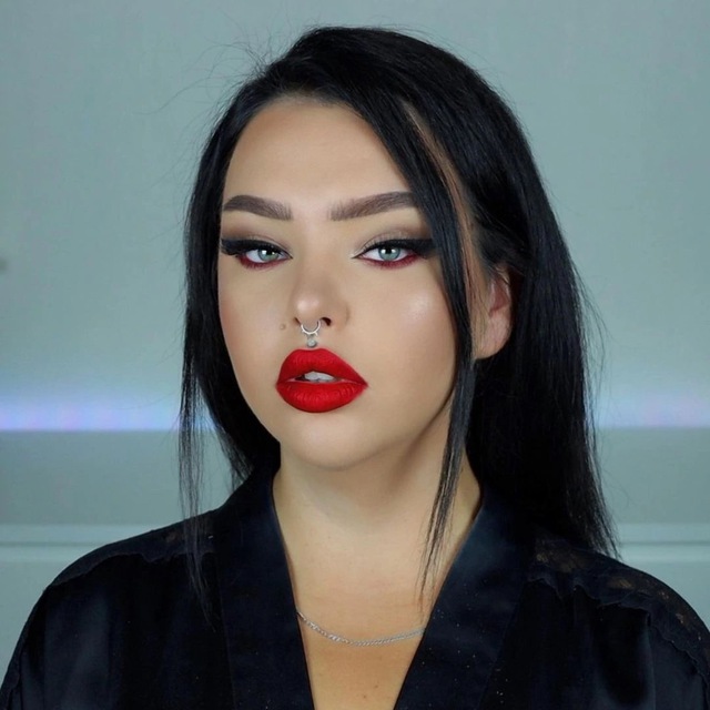 Аватар канала Marina Luxious