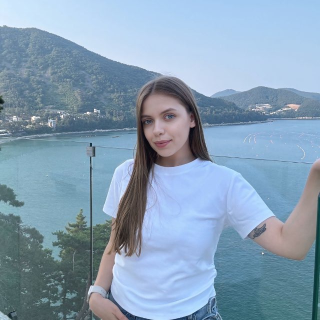 Аватар канала Ekaterina_in_korea🇷🇺🇰🇷