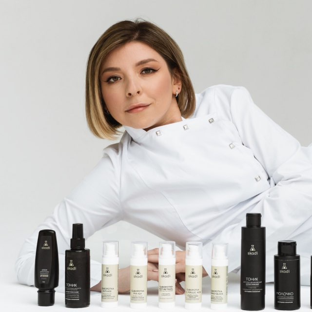 Аватар канала Эксперт по баночкам | Critic_cosmetic