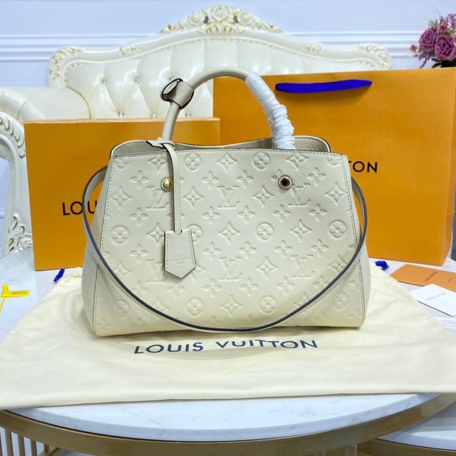 Аватар канала lu.shop23 ️👜👠