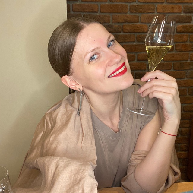 Аватар канала Ульяна Рудзевич🍷🍾 Про вино