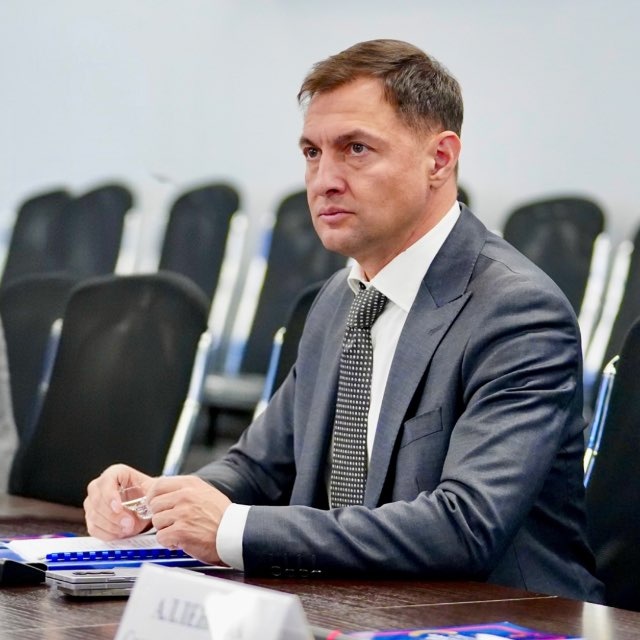 Аватар канала Николай Ханин