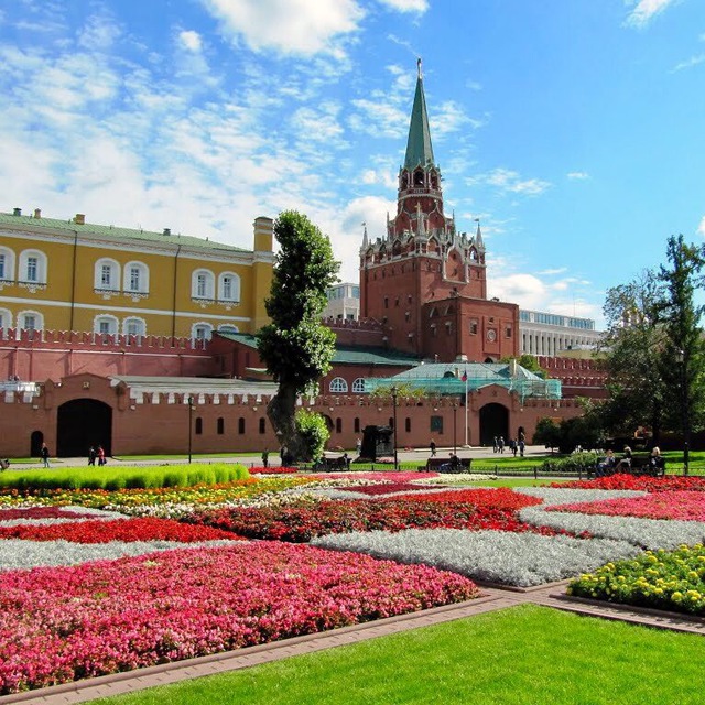 Аватар канала Around Moscow