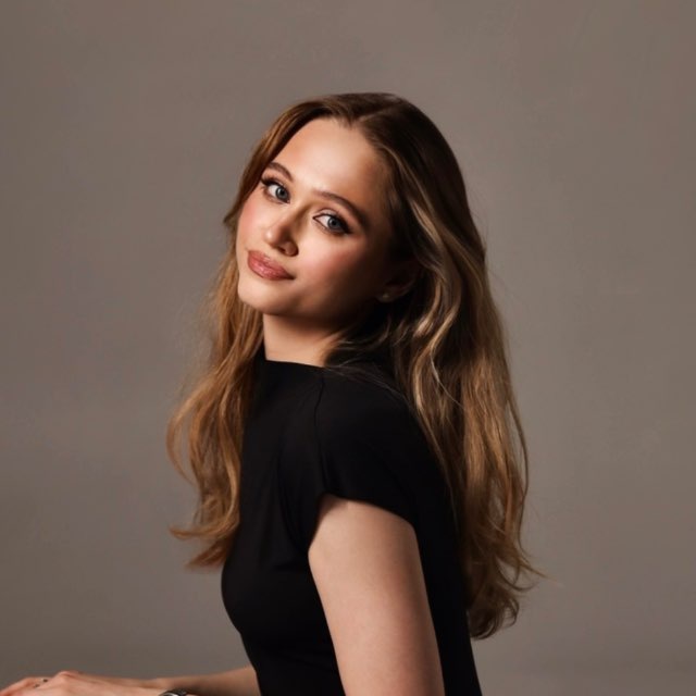 Аватар канала Nika Blear