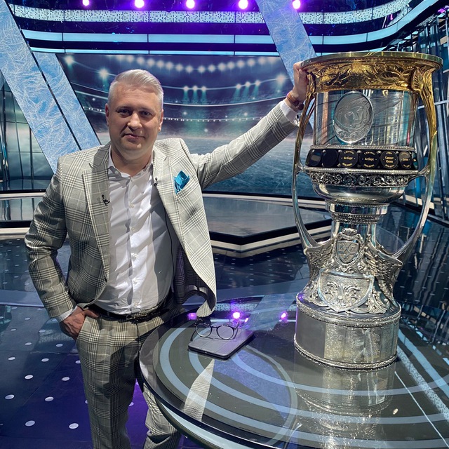 Аватар канала OnHockey | Дмитрий Лукашов