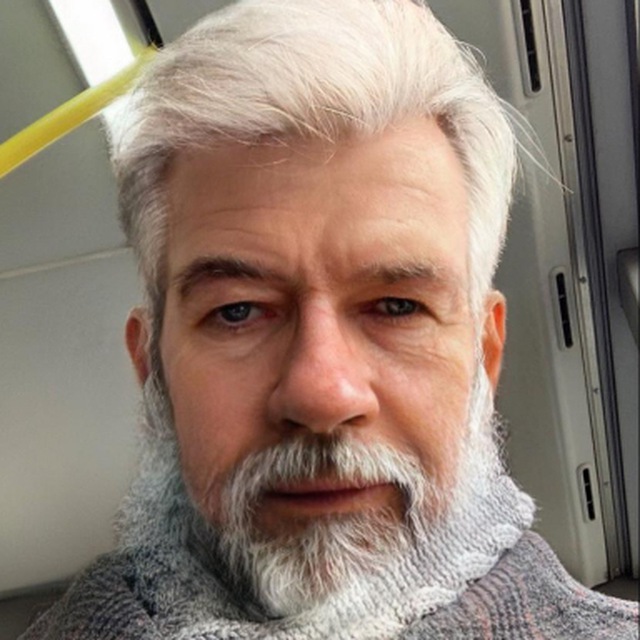 Аватар канала Денис копит на пенсию👨‍🦳