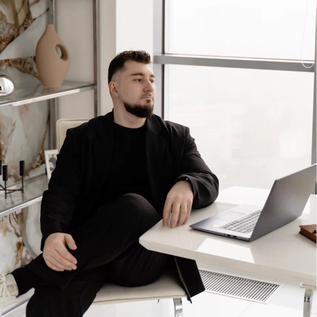 Аватар канала Абозин Максимильян Владимирович