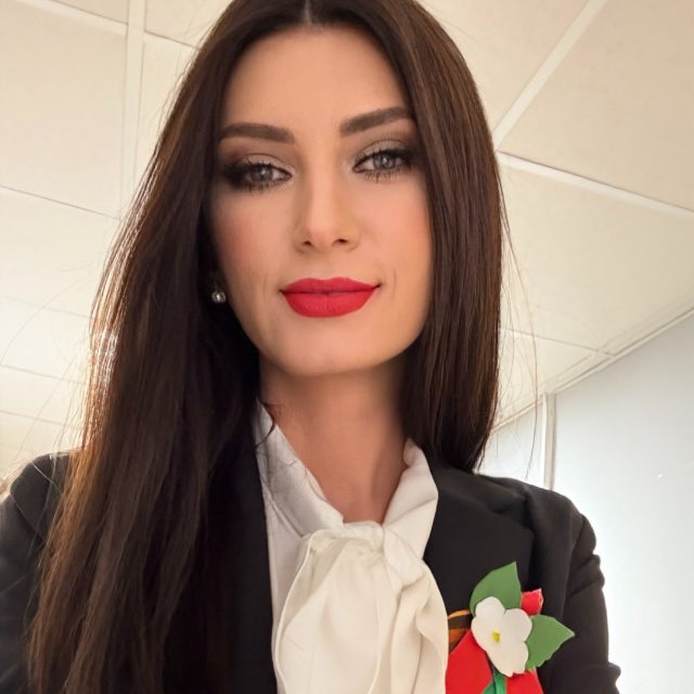 Аватар канала ЛЕБЕДЕВА 🇧🇾