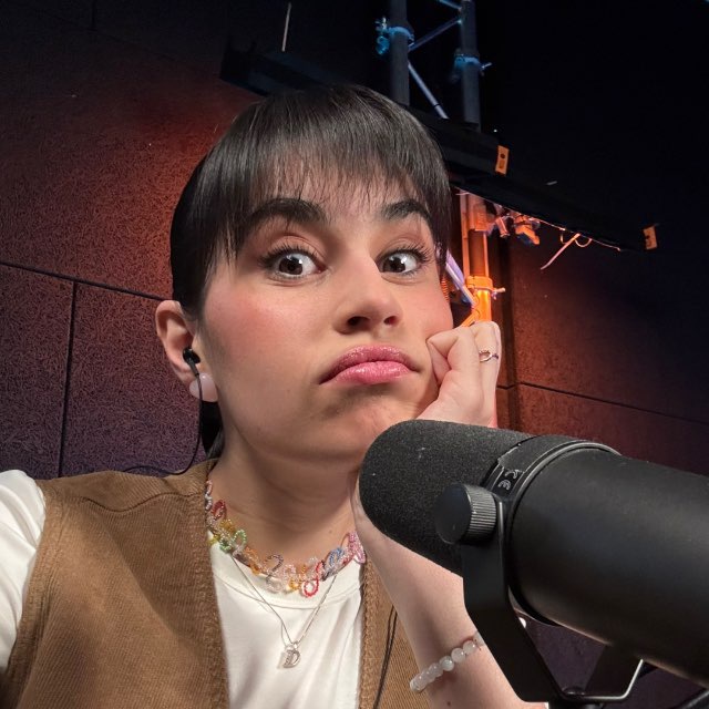 Аватар канала Диана Анкудинова 🦋🎹