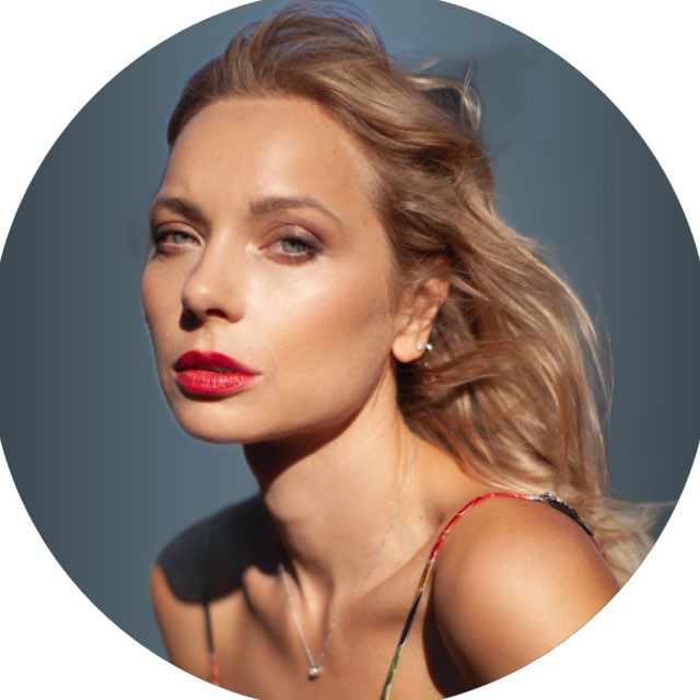 Аватар канала Юля Трубникова личный канал