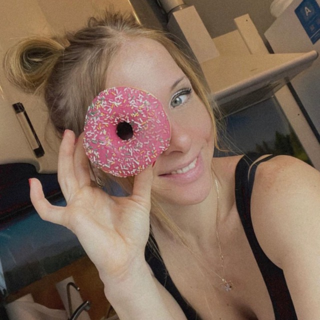 Аватар канала SweetHistory