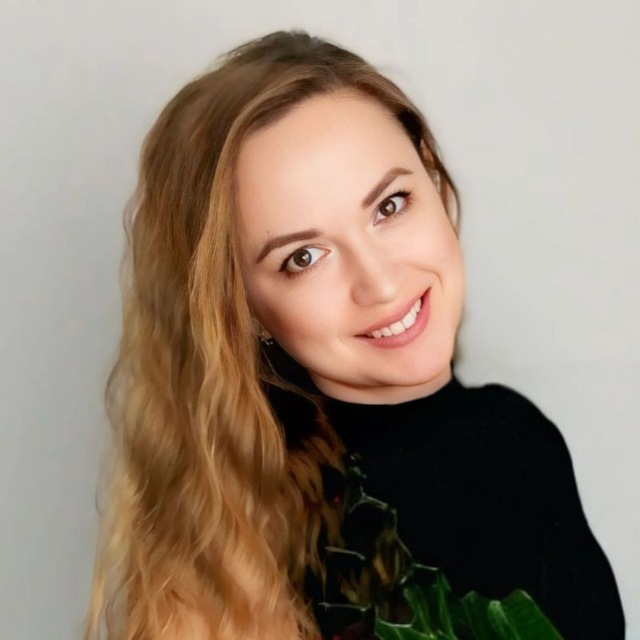 Аватар канала 🩷Кира Оллис_Автор любви🩷 18+