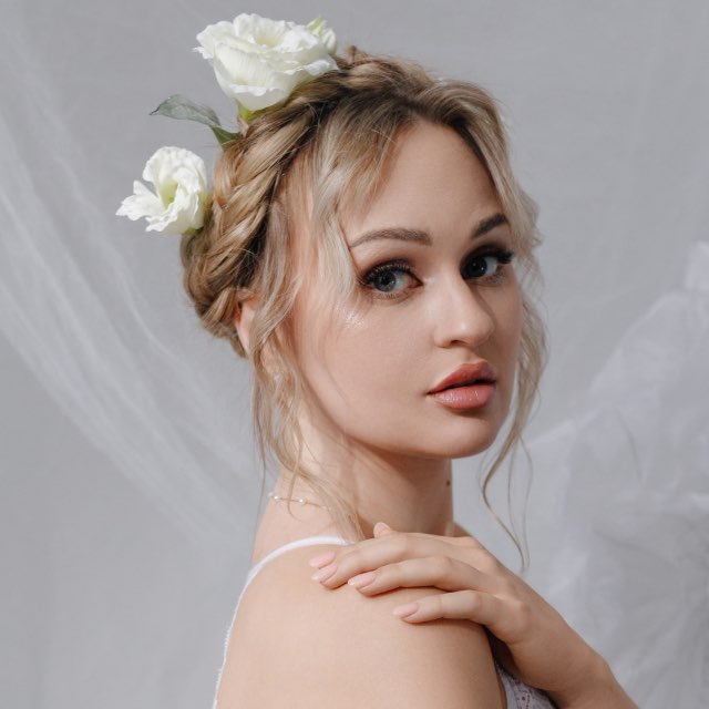 Аватар канала MAXIMOVA