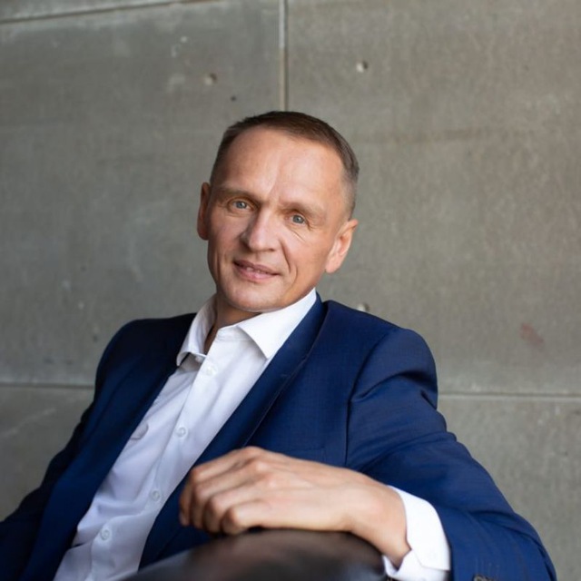 Аватар канала Сергей Колесников. Официальный канал