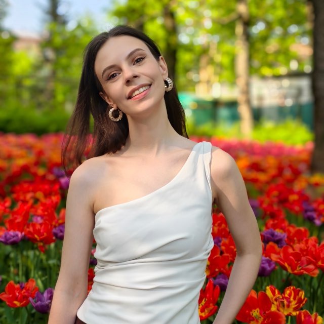 Аватар канала Настя Коржева | Обществознание ЕГЭ и ОГЭ | 100балльный репетитор