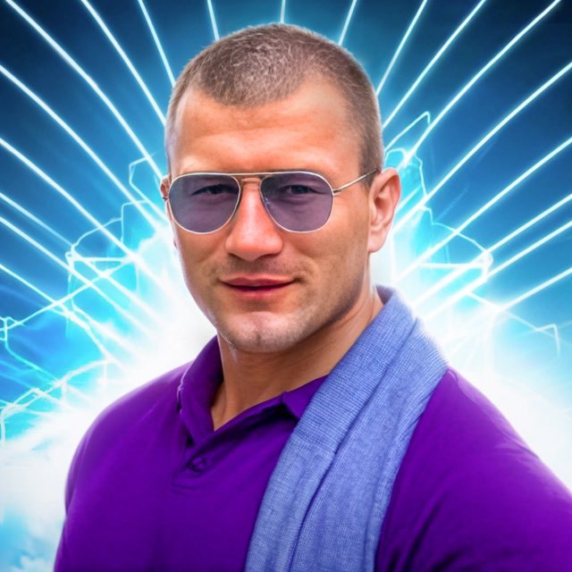 Аватар канала Андрей Лукин Легендарный