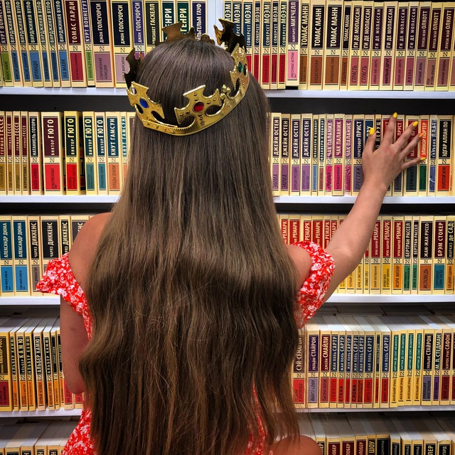 Аватар канала 👑Книжное королевство👑
