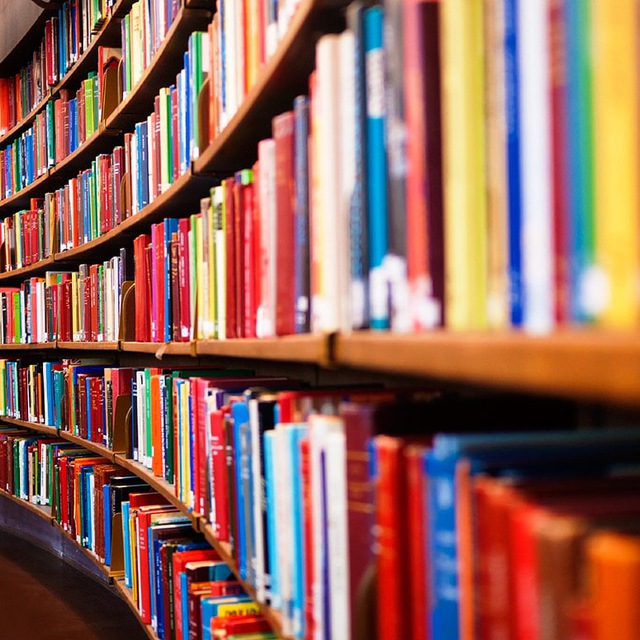 Аватар канала Книги | Литература | Писатели