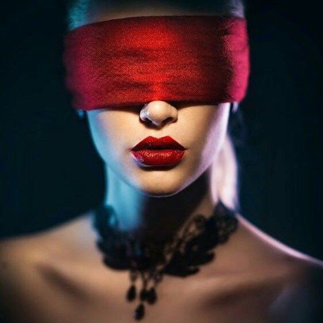 Аватар канала 𝐈𝐍𝐒𝐈𝐆𝐇𝐓 🔞 ИНСАЙТ