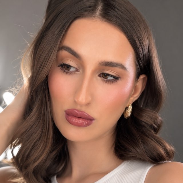 Аватар канала Albina Zuraeva