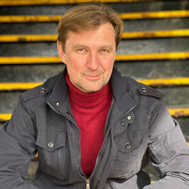 Аватар канала КУЧЕР ДОРОГУ ЗНАЕТ