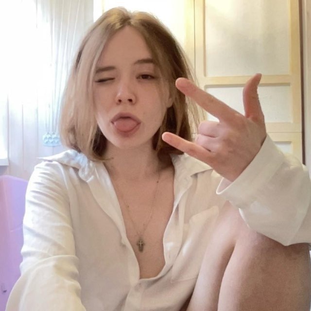 🏮китсуне среди сакуры 🌸
