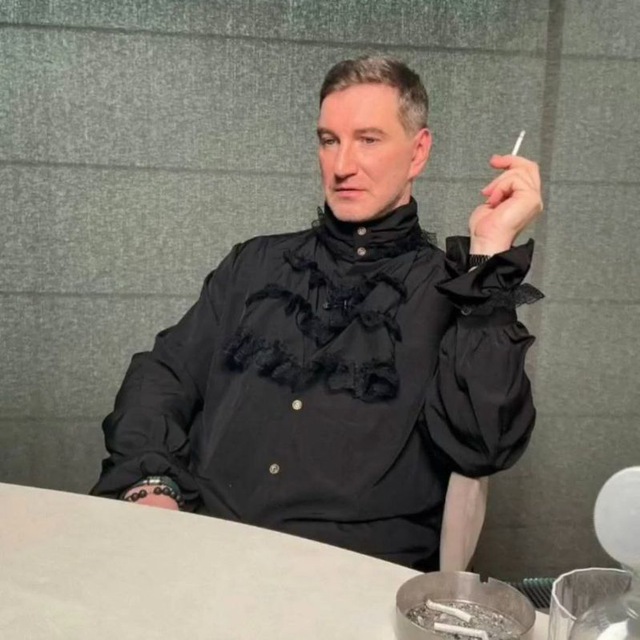 Аватар канала курилка чвк вагнер центра