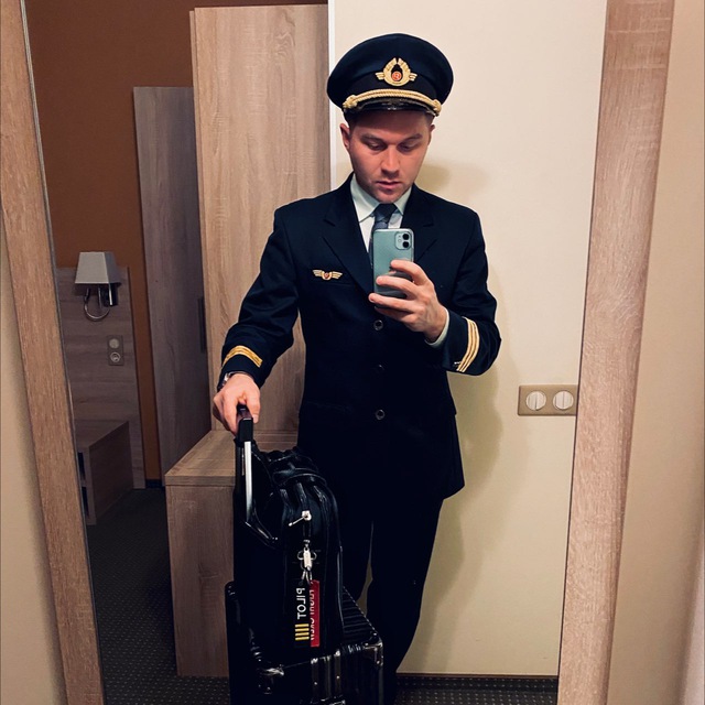 Аватар канала ✈️ KaReNPiLoT✈️