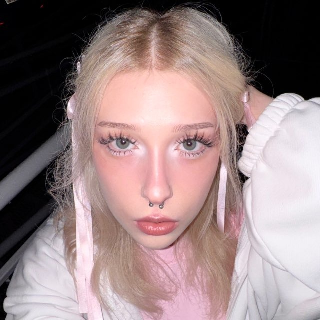 Аватар канала 🩷 EVEN CUTE 🩷