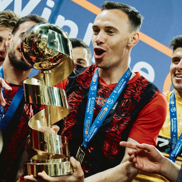 Аватар канала 𝐋𝐢𝐤𝐞 𝐌𝐀𝐑𝐈𝐂𝐇𝐄𝐕