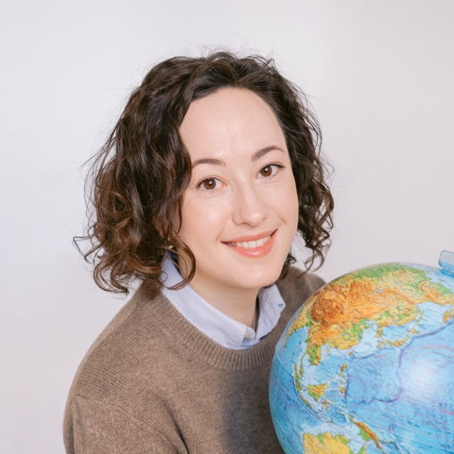 Аватар канала 🌍 • teacher • nomad