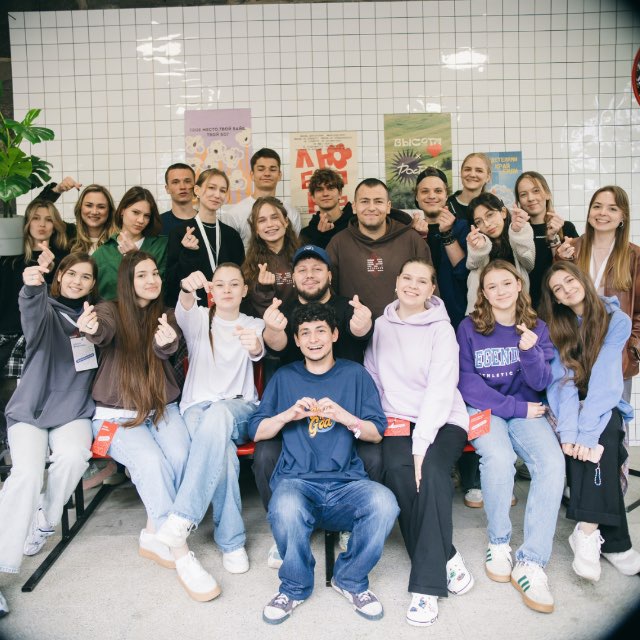 Аватар канала Vifania Young Worship