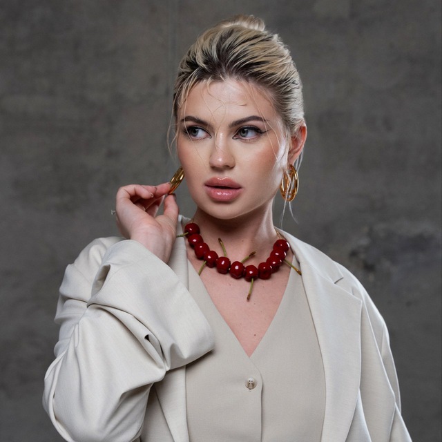 Аватар канала HOUSEWIFE