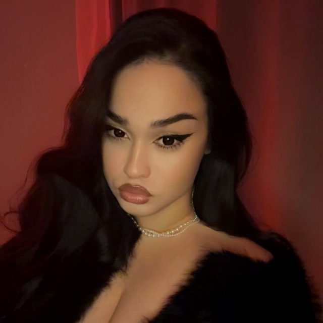 JuliaLovesFindom🤏🏻💵