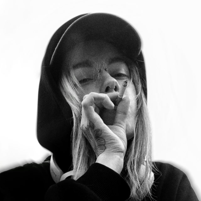 Аватар канала ISAKOVSKAYA