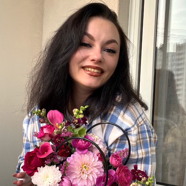 Аватар канала Alina Azhdugova