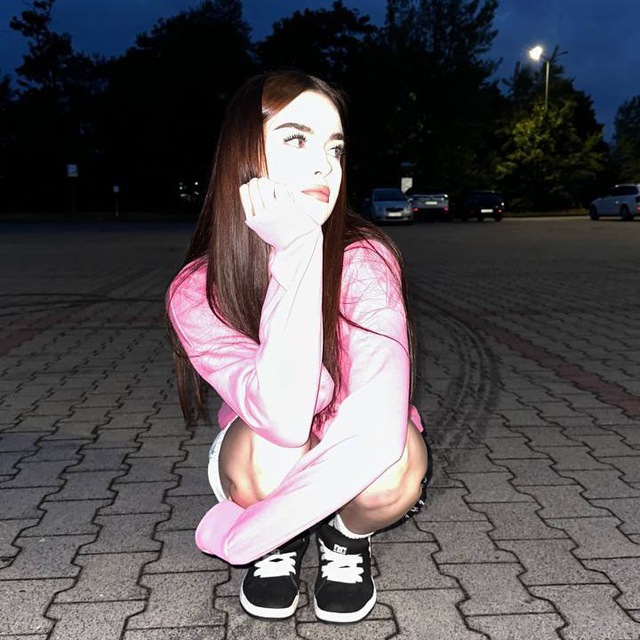 Аватар канала юлечка🎀
