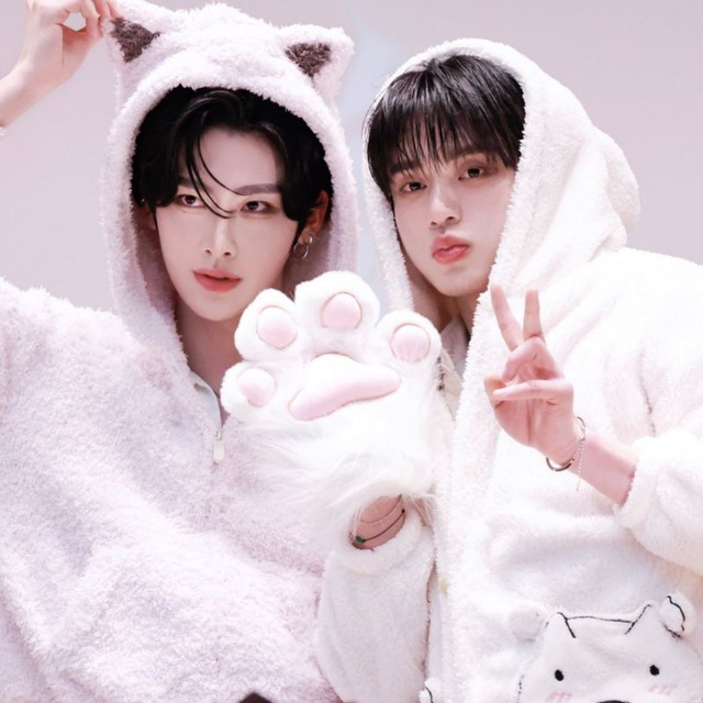 Аватар канала ۶ৎ m(eow)inamz ˎˊ˗