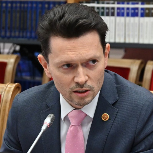 Аватар канала Юрий Мельник