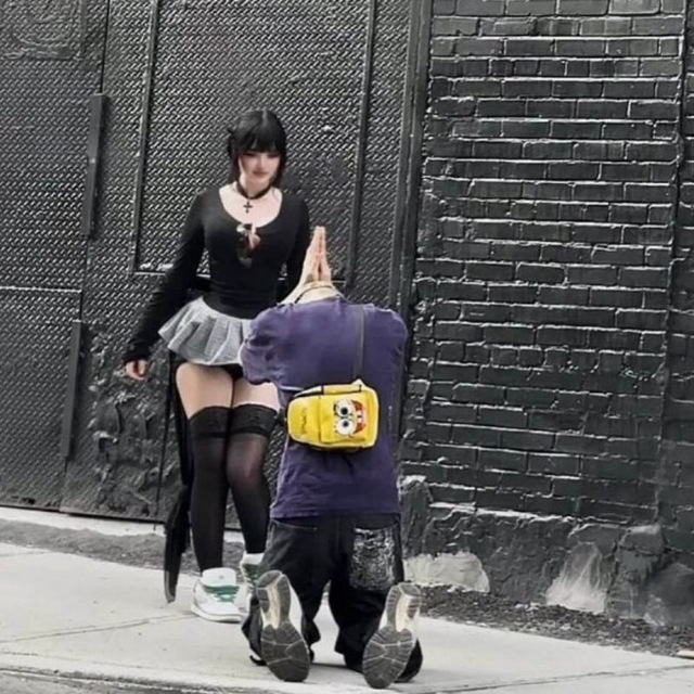 Аватар канала Эро Тян 👀