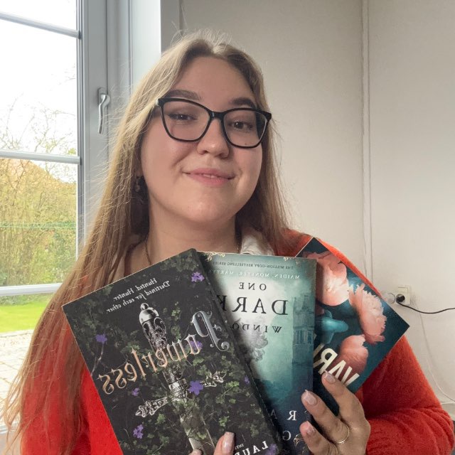 Аватар канала Kateread🤌🏼📖