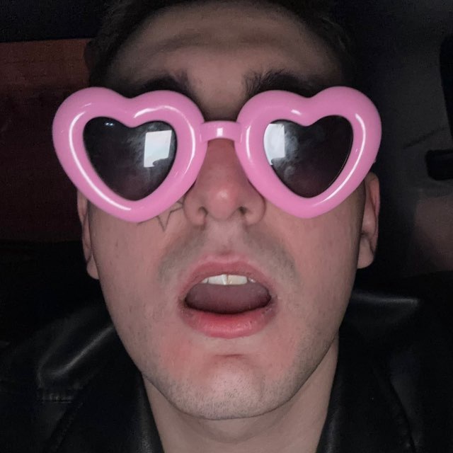 Аватар канала D A R O C K S T A