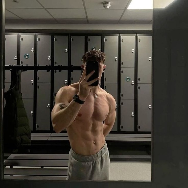 Аватар канала БИЛДЕР 💪🏻