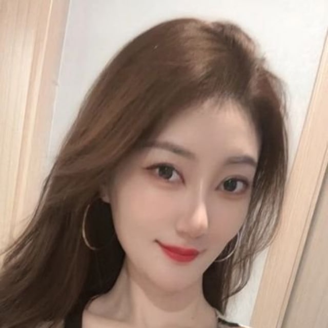 Аватар канала 单身小秘书佳佳