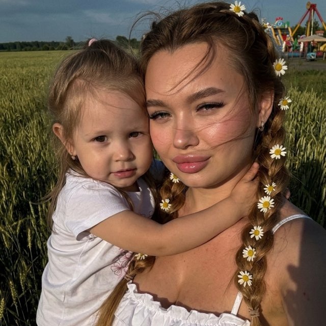 Аватар канала MAMA B 16 🫐